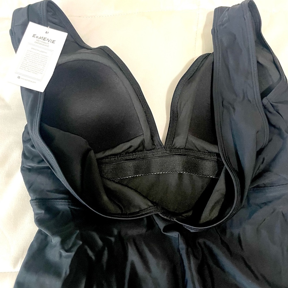 Eomenie Black One Piece Swimsuit - Picture 8 of 8